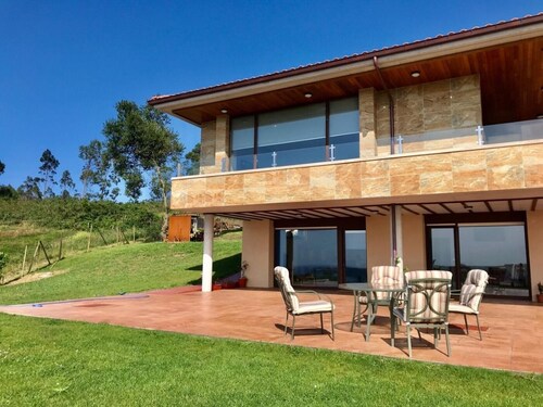 La Gloria Bendita - apartment with garden in Comillas (Cantabria)