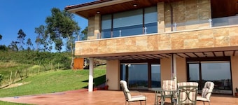 La Gloria Bendita - apartment with garden in Comillas (Cantabria)