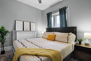 4 bedrooms, desk, iron/ironing board, travel crib