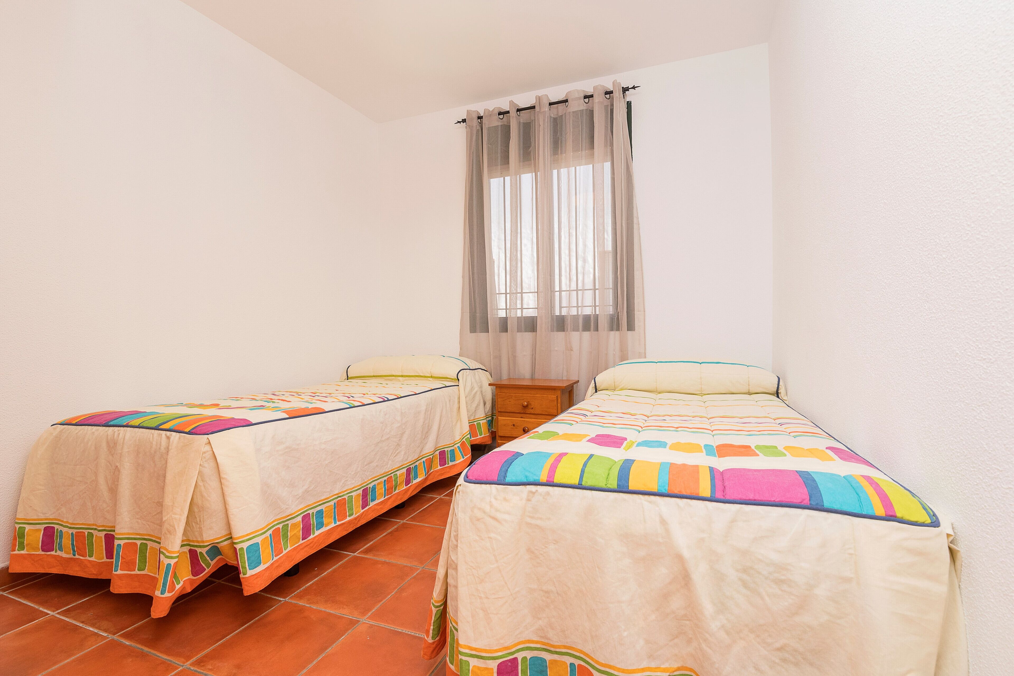 2 slaapkamers, een strijkplank/strijkijzer, gratis wifi, beddengoed