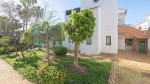Property grounds - OASIS PLAYERO - Nice flat with shared pool and Free Wifi (Chiclana de la Frontera)
