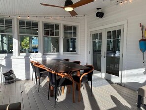 Outdoor dining - Family Tides - Spacious, Comfortable home, perfect for Making Family Memories! (Harpswell)
