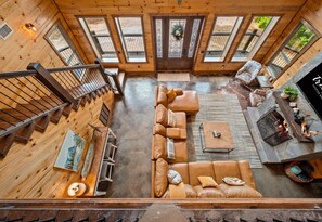 Smart-TV, Kamin, Videospiele, Stereoanlage