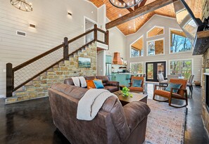 Smart TV, fireplace - Pond | Waterfront Cabin | Hot Tub | Sleeps 18 (Broken Bow)