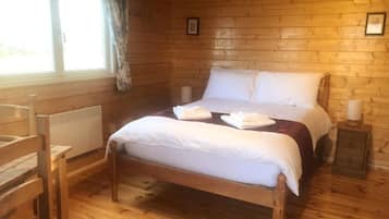1 chambre, bureau, Wi-Fi gratuit, draps fournis