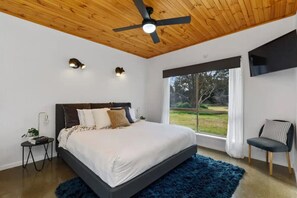 5 slaapkamers, een bureau, wifi