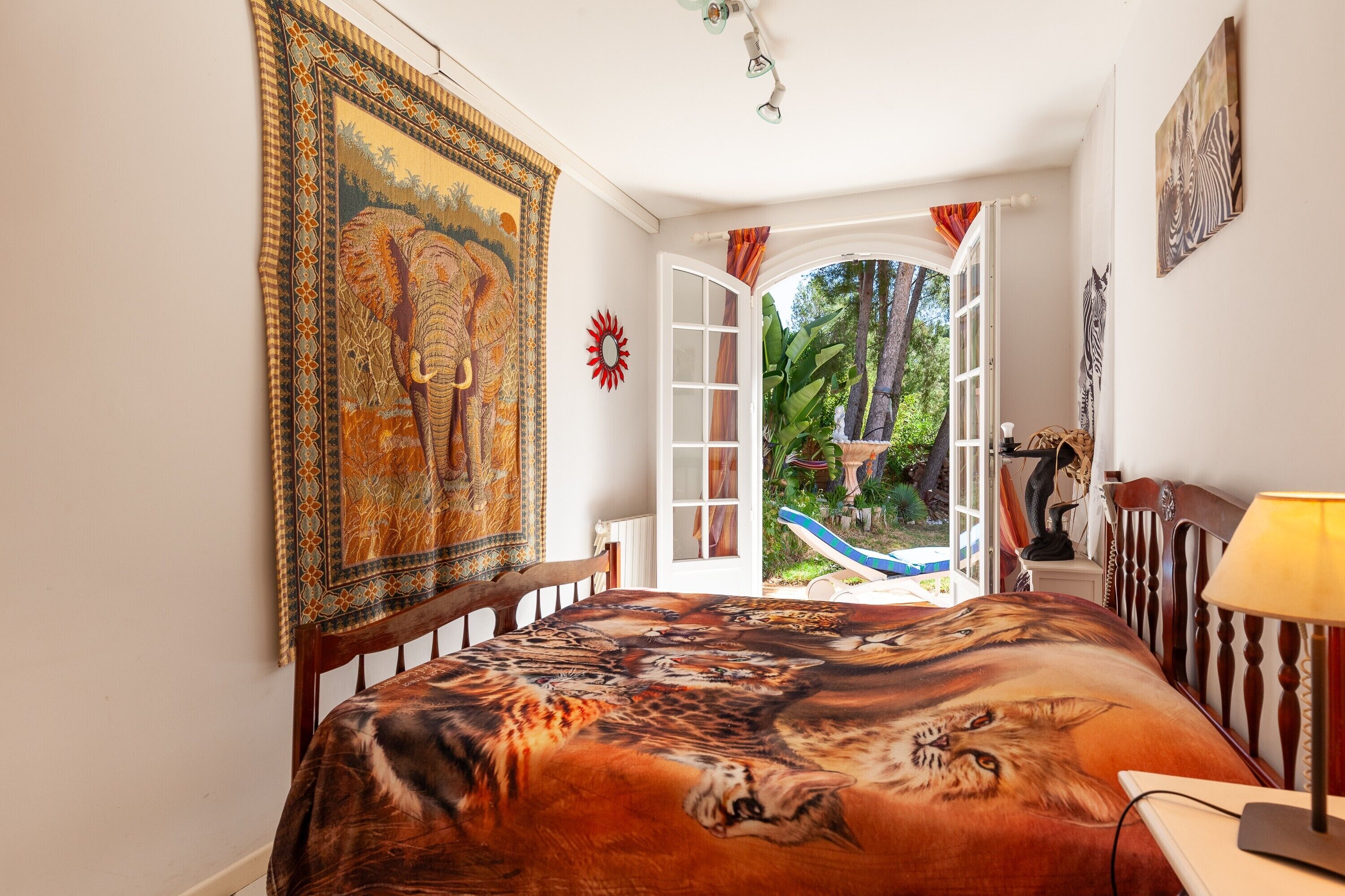 5 chambres, Wi-Fi gratuit, draps fournis