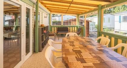 Mobile Home 'Mobilhome Mh 212' avec piscine privée, terrasse privée et climatisation