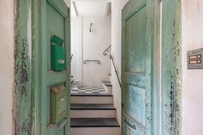 Interior - Apartment 'Piter' with Private Terrace (Bonassola)