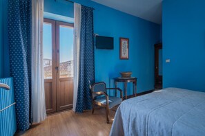 5 camere, ferro/asse da stiro, Wi-Fi gratuito, lenzuola