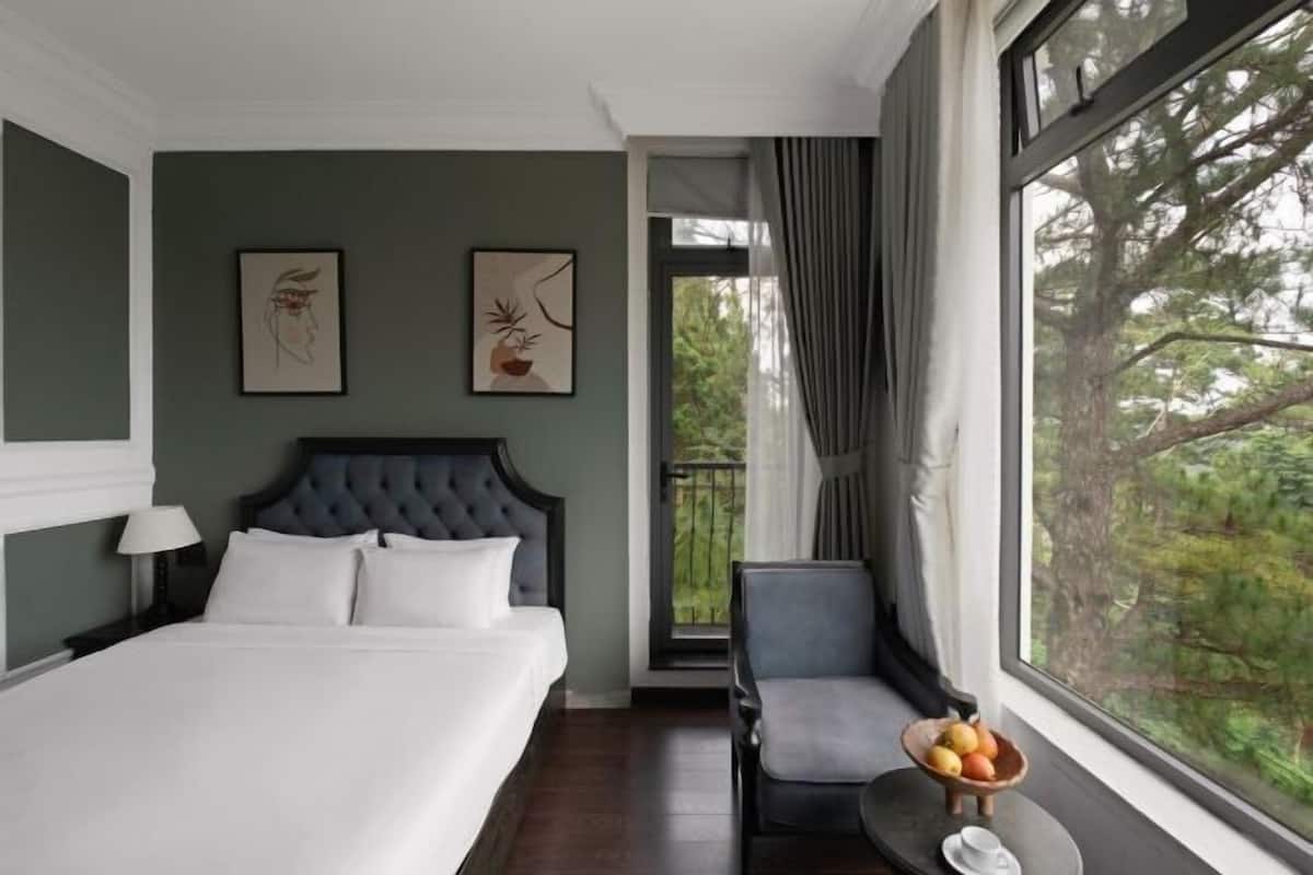 Premium bedding, down duvets, memory-foam beds, desk