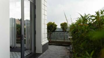 Family Double Room | Courtyard view