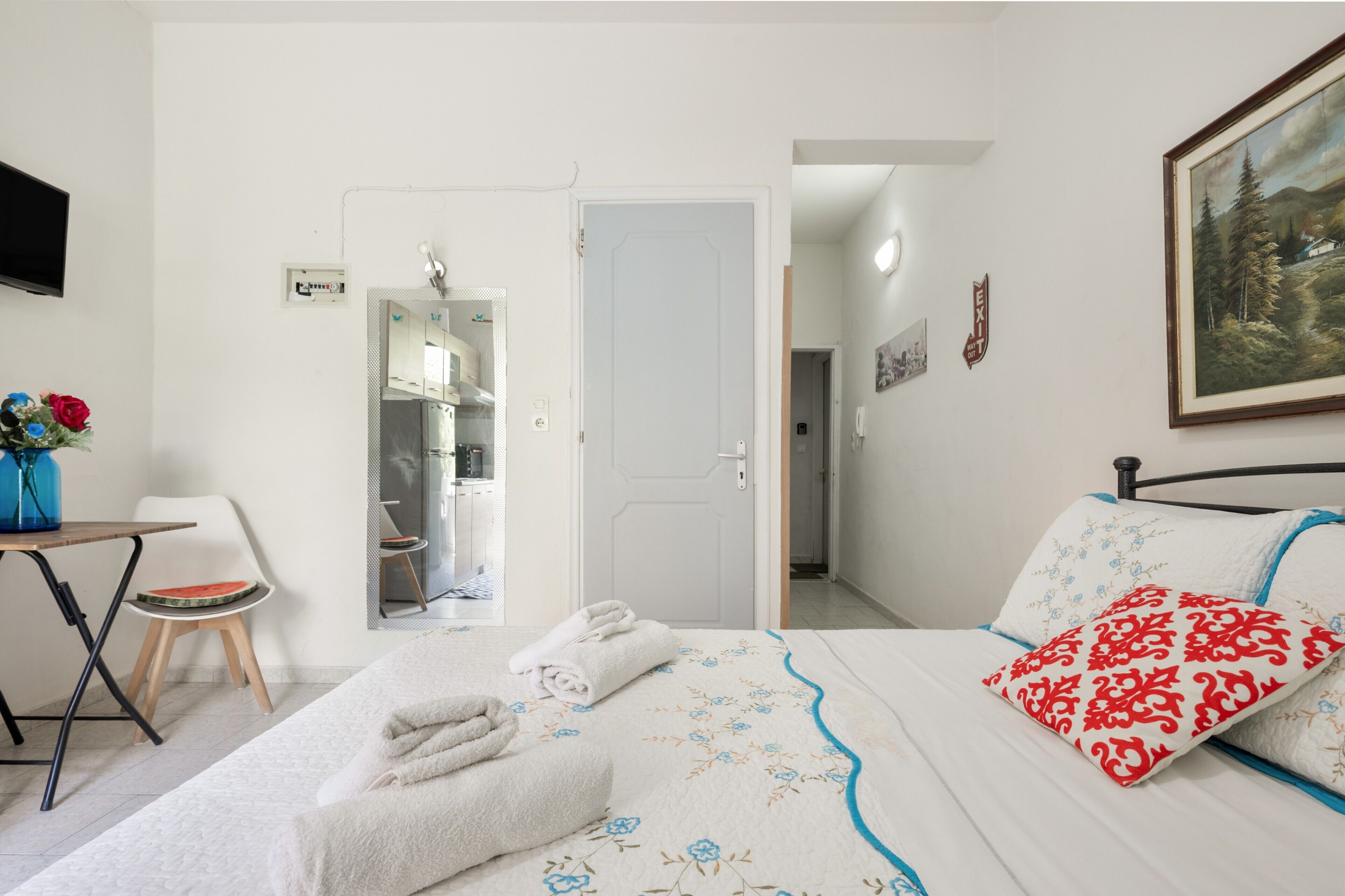1 chambre, accès au Wi-Fi (inclus), literie fournie
