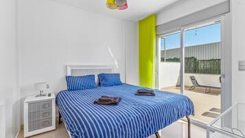 3 bedrooms, free WiFi, bed sheets