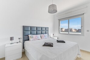 3 Schlafzimmer, kostenloses WLAN, Bettwäsche