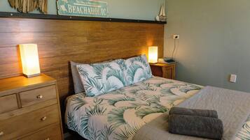2 bedrooms, iron/ironing board, travel cot, free WiFi