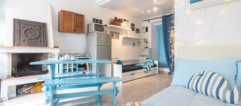 Studio Apartment 'Loft Azzurro Old City Center' with Wi-Fi