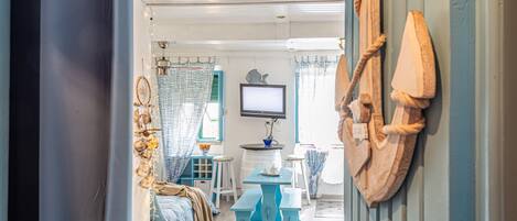 Iron/ironing board, free WiFi, bed sheets