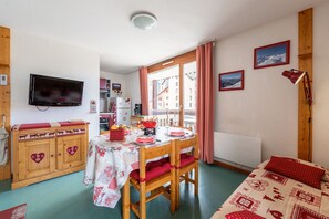 2 bedrooms, wheelchair access