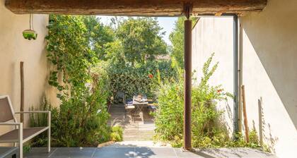 Holiday Home 'Le Gîte De Tante Berthe' with Mountain View, Private Pool and Wi-Fi