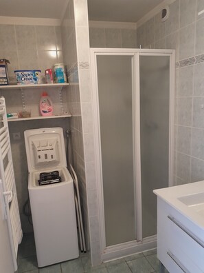 Dusche, Haartrockner