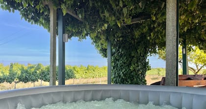 Casa Trincadeira – Rückzugsort mit privatem Jacuzzi zwischen Weinbergen und Blick auf das Castelo de Palmela