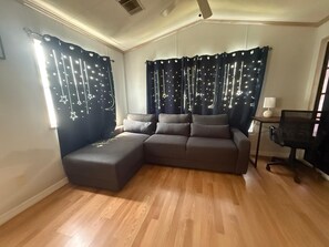 Smart TV - Sherwood Forest Cozy Mobile Home (Kissimmee)