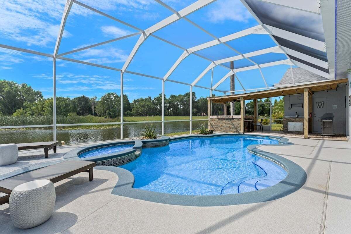 Innenpool, beheizter Pool