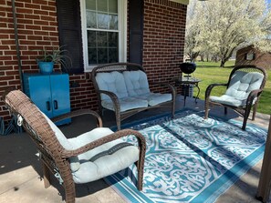 Terrace/patio - Caribbean in the Country with ALL the feels! Hike, Nashville, lake, waterfalls. (Gordonsville)
