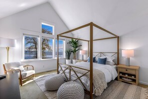 2 Schlafzimmer, Schreibtisch, Bügeleisen/Bügelbrett, Reisekinderbett