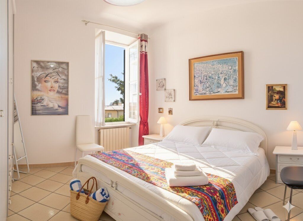 1 habitación, tabla de planchar con plancha y ropa de cama 
