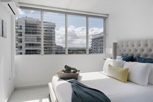 Apartment, Ocean View | 2 bedrooms, iron/ironing board, free WiFi, bed sheets