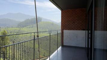 Junior Studio Suite | Balcony view