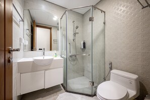 Hair dryer, towels, soap, shampoo