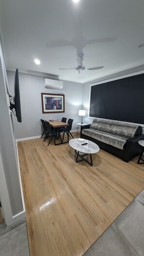 Interior - Northcott Lodge (Adamstown Heights)