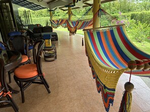 Outdoor dining - Quinta Las Victorias (El Valle de Antón)