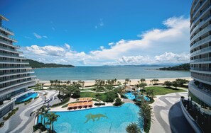 Front of property - MGM Shenzhen (Shenzhen)