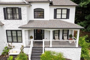 Exterior - New! - Great Family Home in Suwanee | Dog Friendly | Gas South Arena | Community Pool (Suwanee)