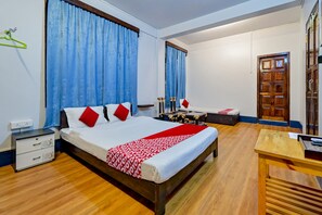 Kamar Double atau Twin Klasik | Meja kerja dan Wi-Fi gratis