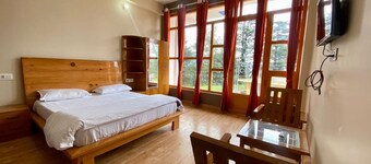 Goroomgo Mansarovar Inn Munsyari