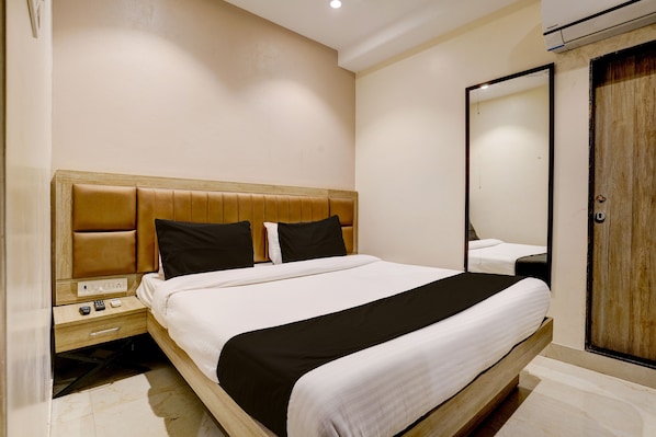 Habitación clásica con 1 cama matrimonial o 2 individuales | Escritorio y wifi gratis 