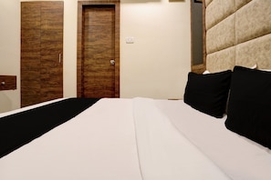 Quarto casal ou duplo clássico | Escrivaninha, Wi-Fi de cortesia