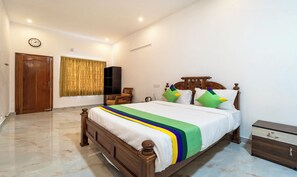 Premium Room - Treebo The Regalia Rooms With Mountain View (Kodaikanal)
