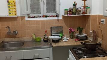 Stovetop, dining tables