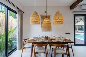 Daily continental breakfast for a fee - Sicilia Villa Ubud (Ubud)