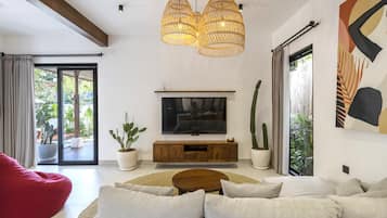 Smart TV 65-inch có truyền hình kỹ thuật số