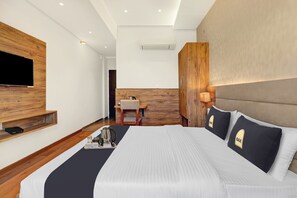 Classic Double or Twin Room - Townhouse OAK Pratham Inn (Lucknow)