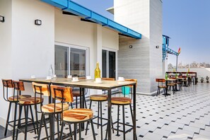 Restaurant - Townhouse OAK Pratham Inn (Lucknow)