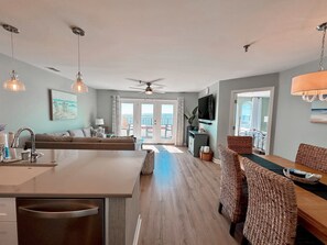 Una Smart TV, un reproductor de DVD