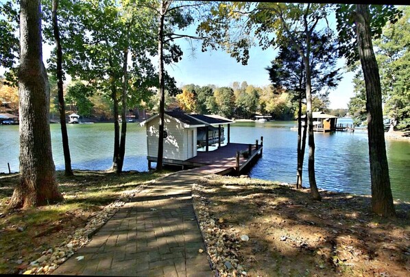 Exterior - Something Special - Firepit / Game/Movie Room / Dock (Moneta)